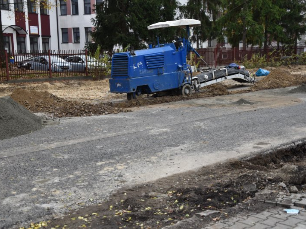 Tarnobrzeg. Trwa remont ul. Mickiewicza [zdjęcia]