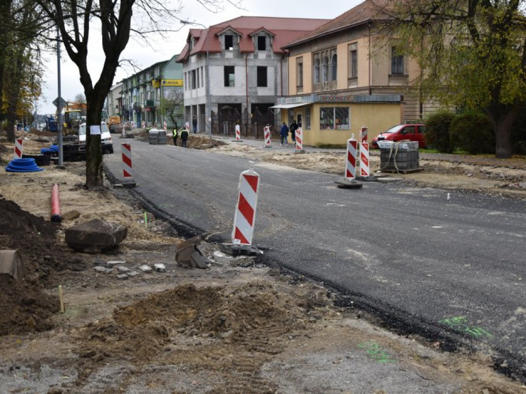 Tarnobrzeg. Trwa remont ul. Mickiewicza [zdjęcia]