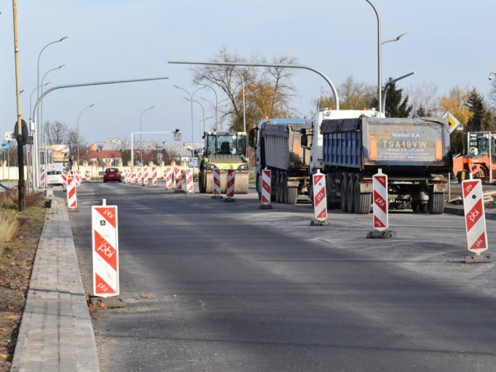 Tarnobrzeg. Uwaga, ulica Sikorskiego będzie zamknięta! Jak przebiegają prace? [zdjęcia]