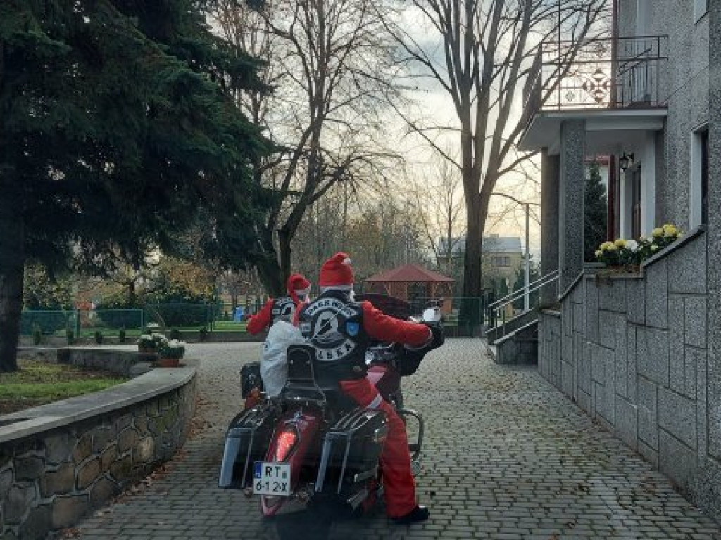 Tarnobrzeg. Mikołaje na motocyklach [zdjęcia]