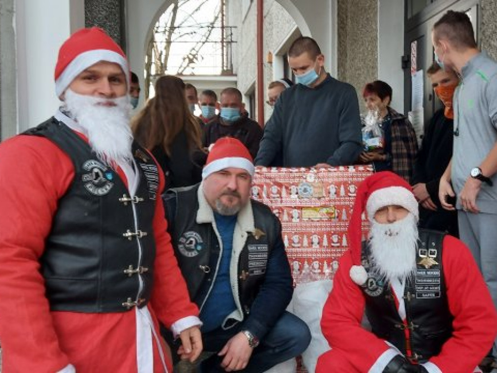 Tarnobrzeg. Mikołaje na motocyklach [zdjęcia]