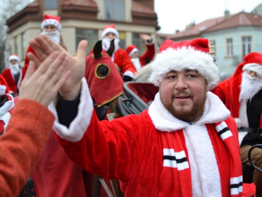 Tarnobrzeg. Parada Mikołajów 2020 inna niż zwykle. Czego zabraknie/co się zmieni? [zdjęcia]