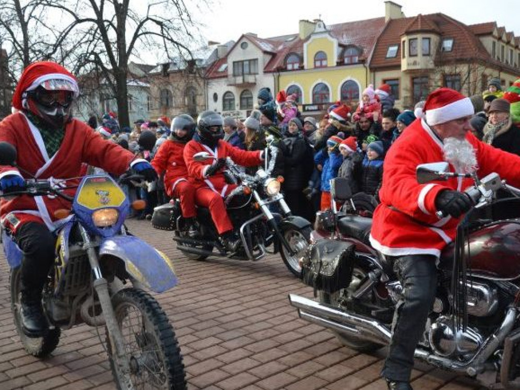 Tarnobrzeg. Parada Mikołajów 2020 inna niż zwykle. Czego zabraknie/co się zmieni? [zdjęcia]