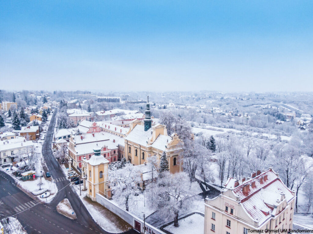 Sandomierz w zimowej szacie [zdjęcia]
