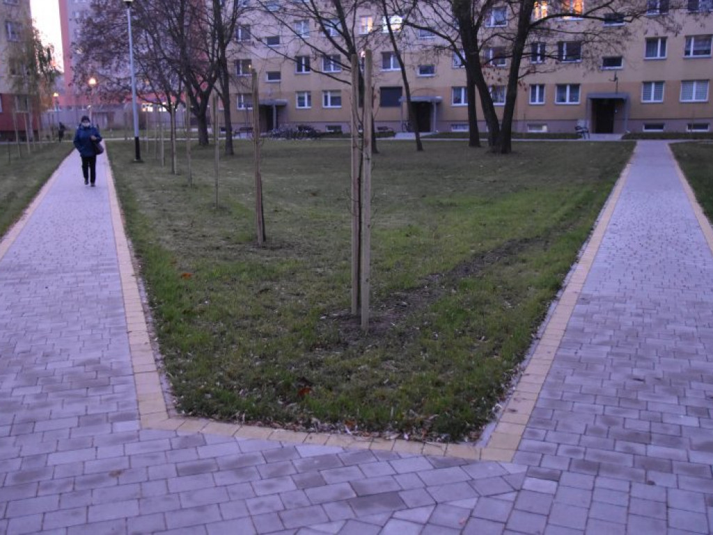 Spółdzielnia inwestuje. Tarnobrzeskie osiedla pięknieją [zdjęcia]