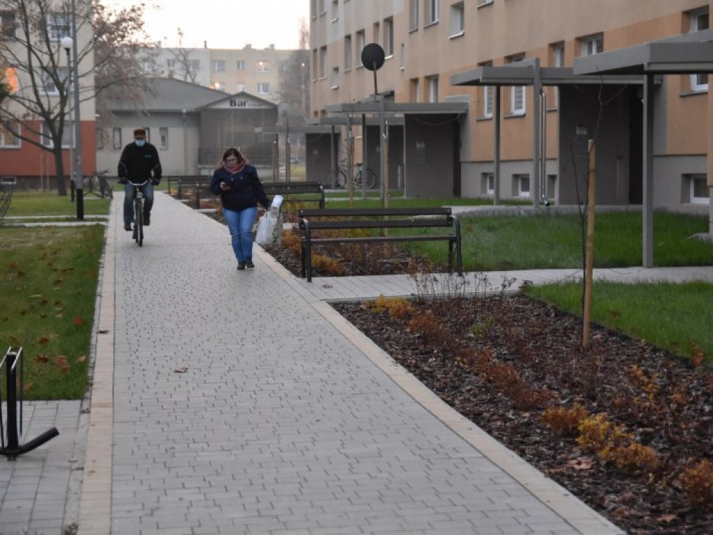 Spółdzielnia inwestuje. Tarnobrzeskie osiedla pięknieją [zdjęcia]