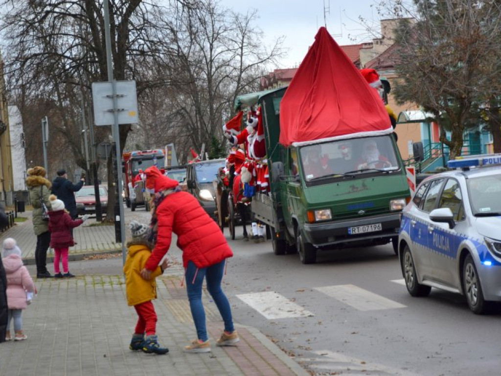 W Tarnobrzegu zaroiło się od Mikołajów [zdjęcia] [wideo]