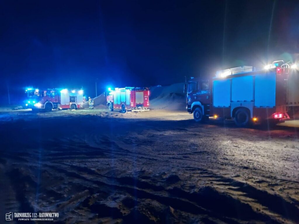 Pożar pelletu w Woli Baranowskiej [zdjecia]