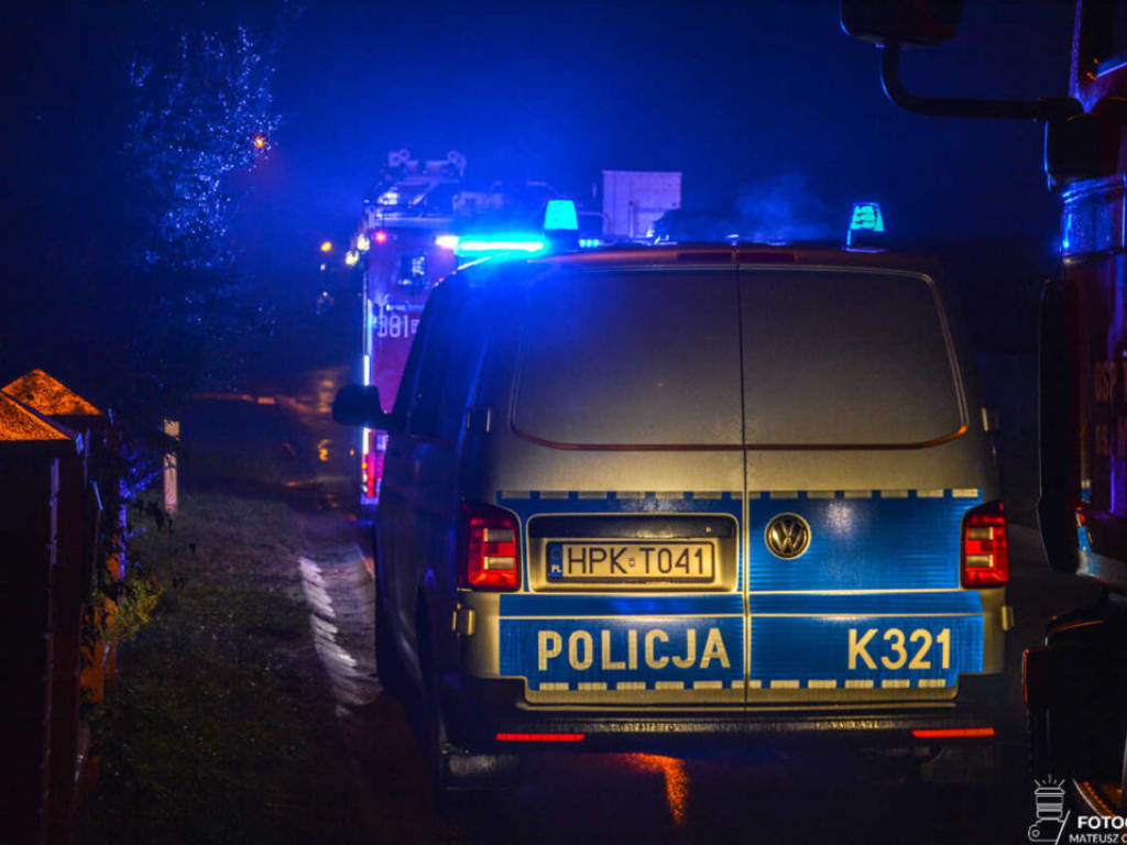 Tarnobrzeg. Mężczyzna zamknął się w garażu i groził, że popełni samobójstwo [zdjęcia]