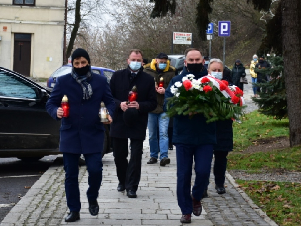 Mieszkańcy Sandomierza upamiętnili ofiary stanu wojennego [zdjęcia]