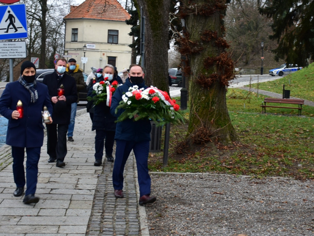 Mieszkańcy Sandomierza upamiętnili ofiary stanu wojennego [zdjęcia]