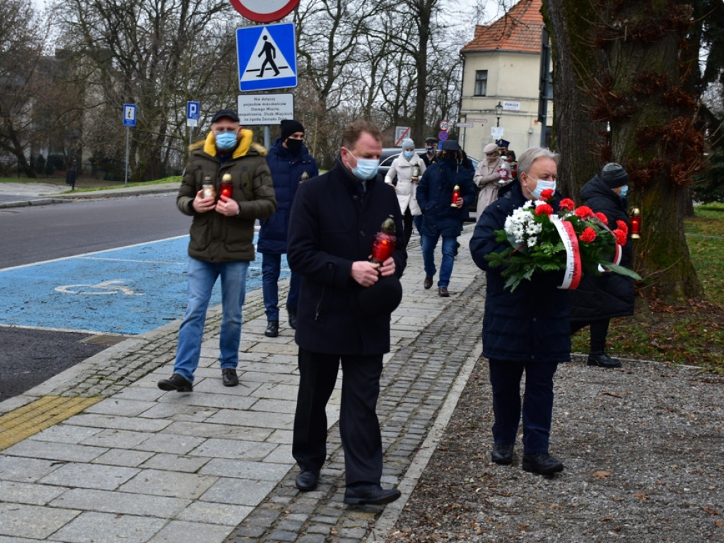 Mieszkańcy Sandomierza upamiętnili ofiary stanu wojennego [zdjęcia]