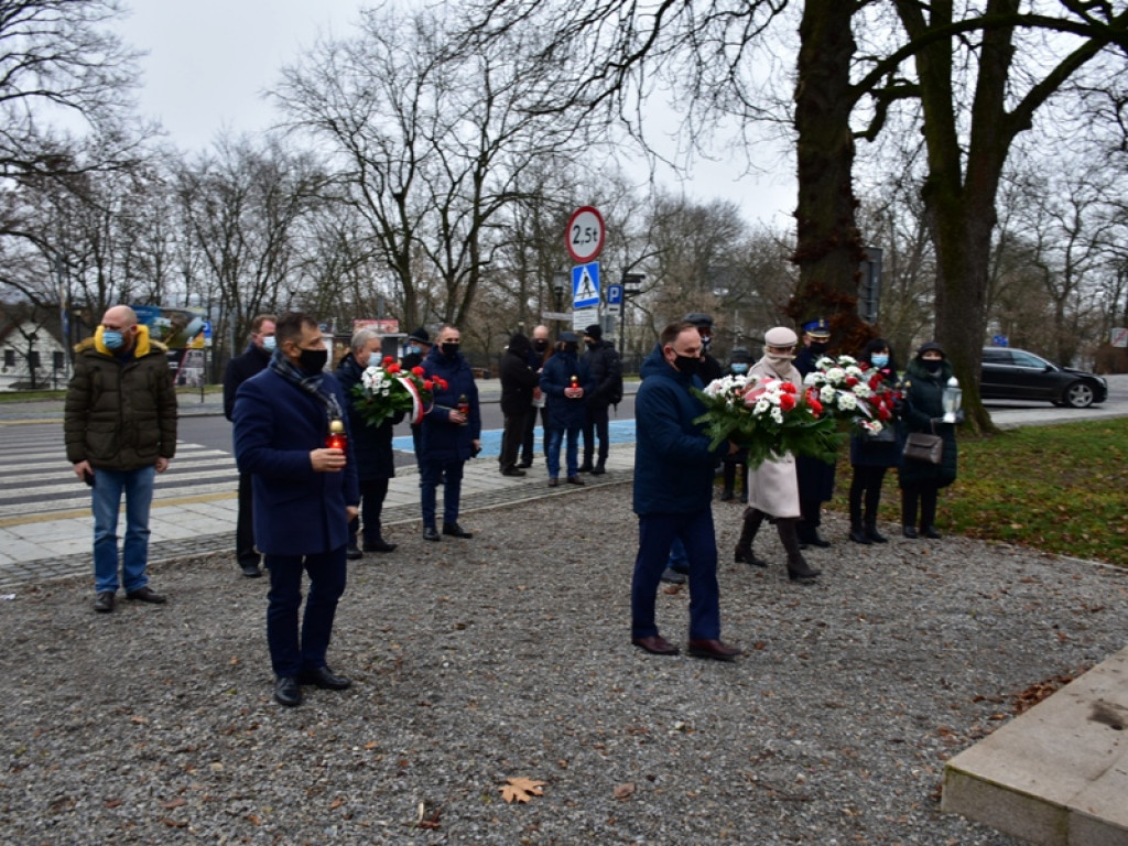 Mieszkańcy Sandomierza upamiętnili ofiary stanu wojennego [zdjęcia]
