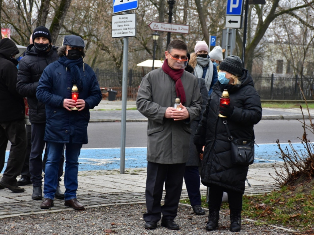 Mieszkańcy Sandomierza upamiętnili ofiary stanu wojennego [zdjęcia]