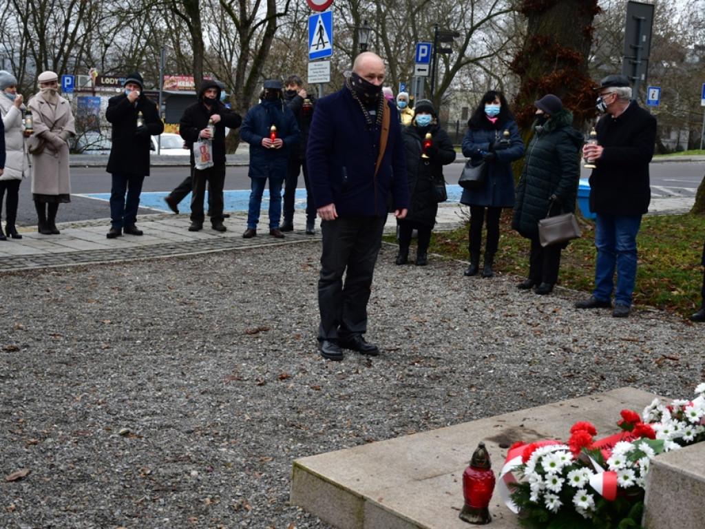 Mieszkańcy Sandomierza upamiętnili ofiary stanu wojennego [zdjęcia]