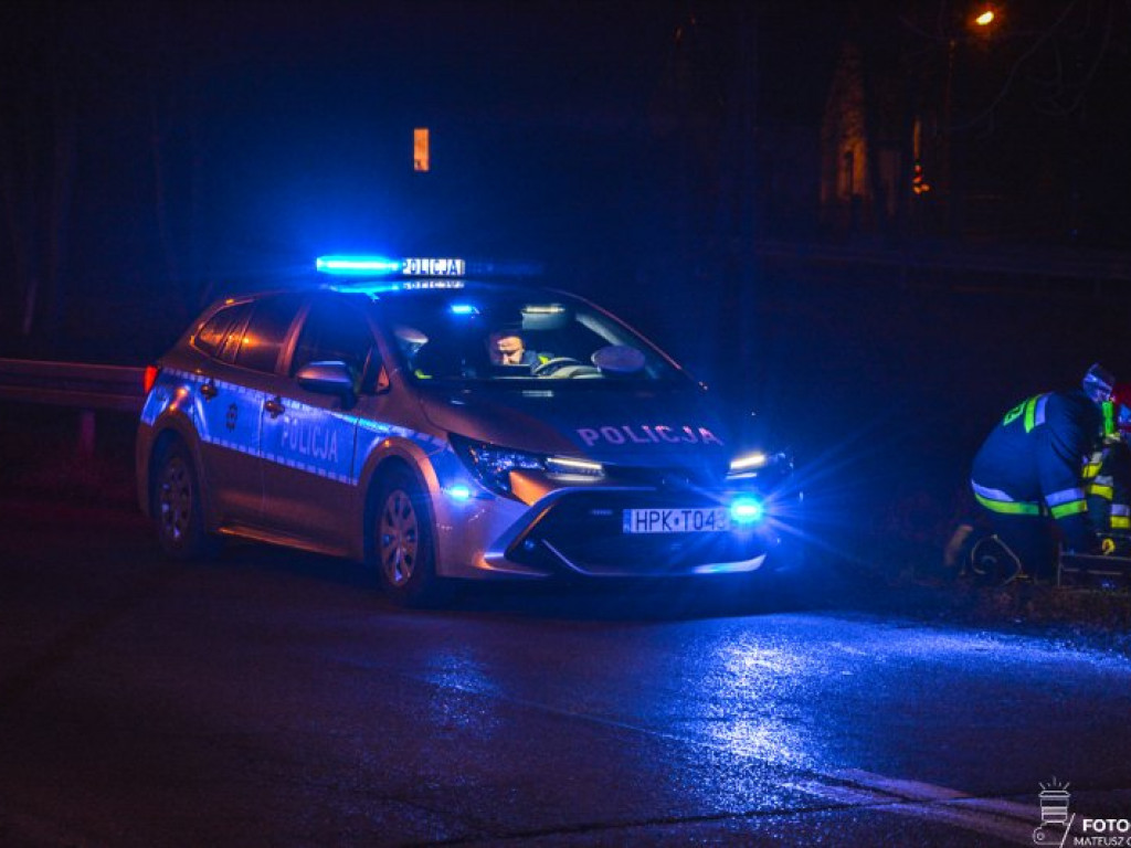 Zderzenie pojazdów na drodze relacji Tarnobrzeg-Mielec - zdjęcia z miejsca zdarzenia
