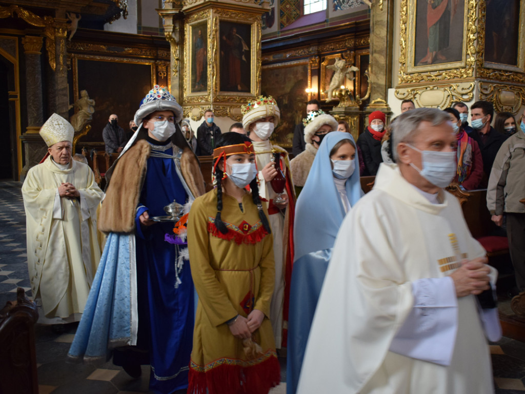 Mędrcy pokłonili się Dzieciątku Jezus. Uroczystości w Sandomierzu [zdjęcia]