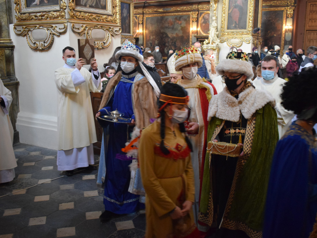Mędrcy pokłonili się Dzieciątku Jezus. Uroczystości w Sandomierzu [zdjęcia]
