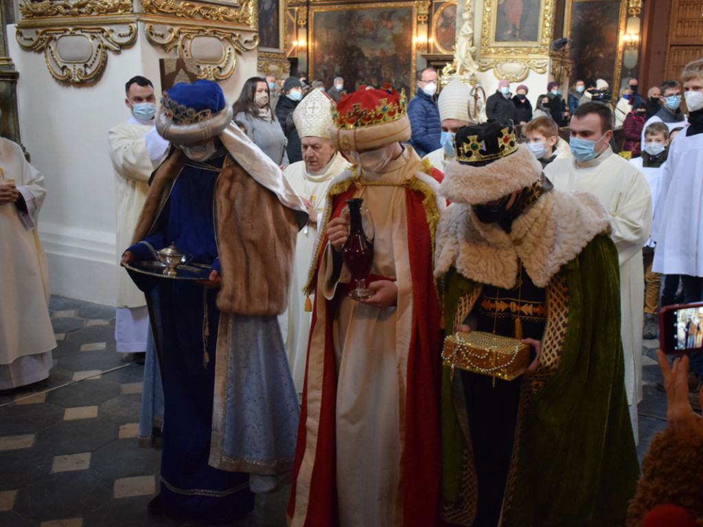 Mędrcy pokłonili się Dzieciątku Jezus. Uroczystości w Sandomierzu [zdjęcia]