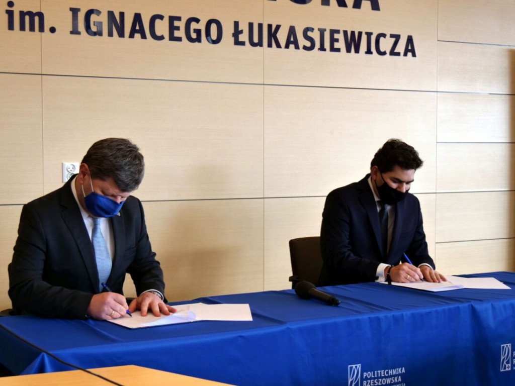 Politechnika Rzeszowska znów została operatorem Laboratorium Międzyuczelnianego w Stalowej Woli [zdjęcia]