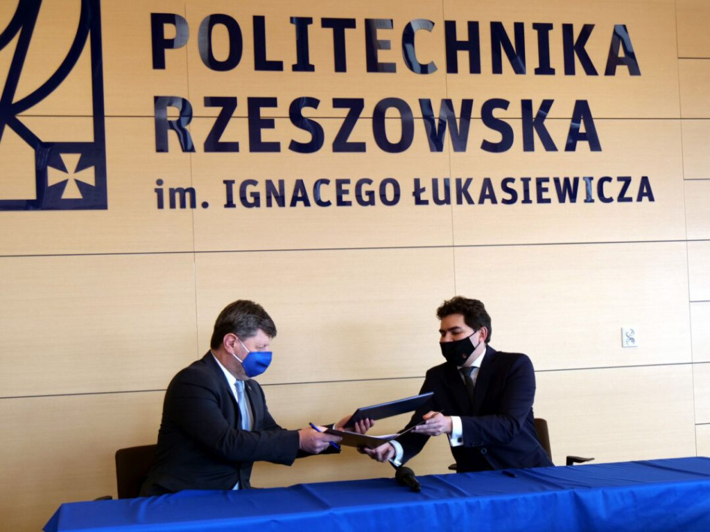 Politechnika Rzeszowska znów została operatorem Laboratorium Międzyuczelnianego w Stalowej Woli [zdjęcia]