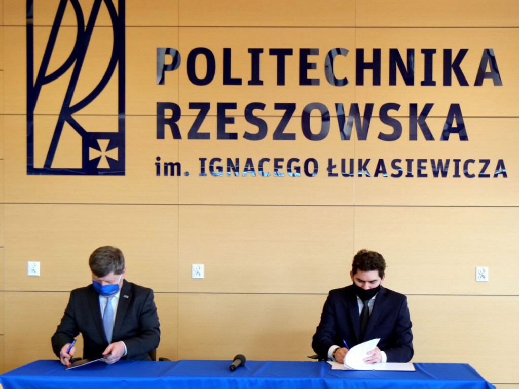 Politechnika Rzeszowska znów została operatorem Laboratorium Międzyuczelnianego w Stalowej Woli [zdjęcia]