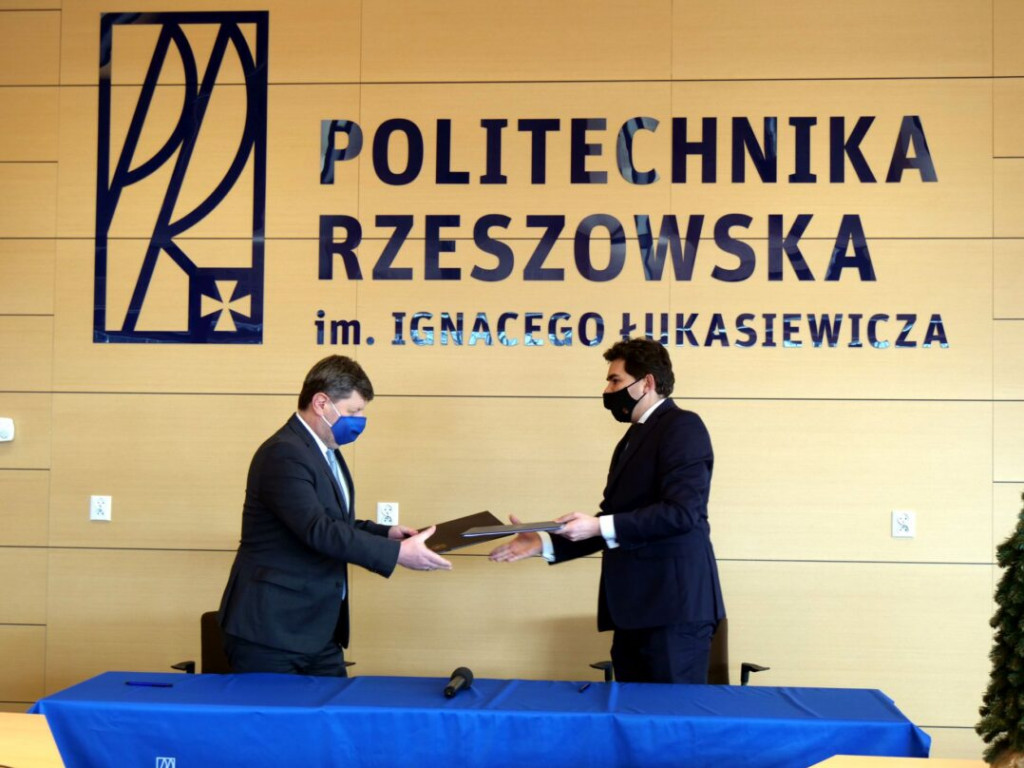 Politechnika Rzeszowska znów została operatorem Laboratorium Międzyuczelnianego w Stalowej Woli [zdjęcia]