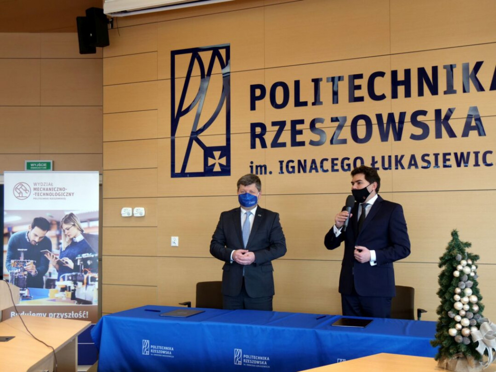 Politechnika Rzeszowska znów została operatorem Laboratorium Międzyuczelnianego w Stalowej Woli [zdjęcia]