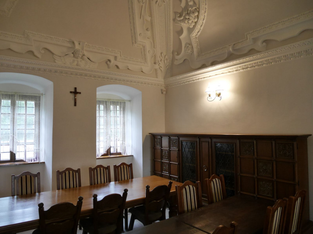 Barokowa perła znów wypiękniała. Efekt ostatnich prac w Pustelni Złotego Lasu olśniewa [zdjęcia]