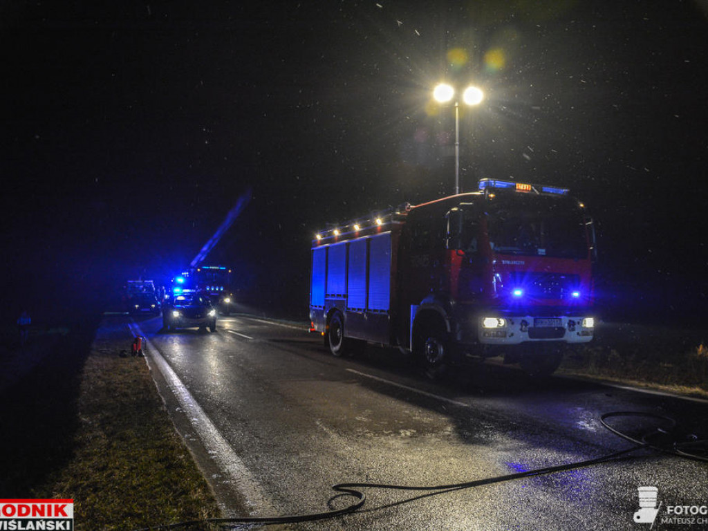 Kierowca ściganego volkswagena celowo staranował radiowóz, ginąc przy tym w wypadku ? [zdjęcia]