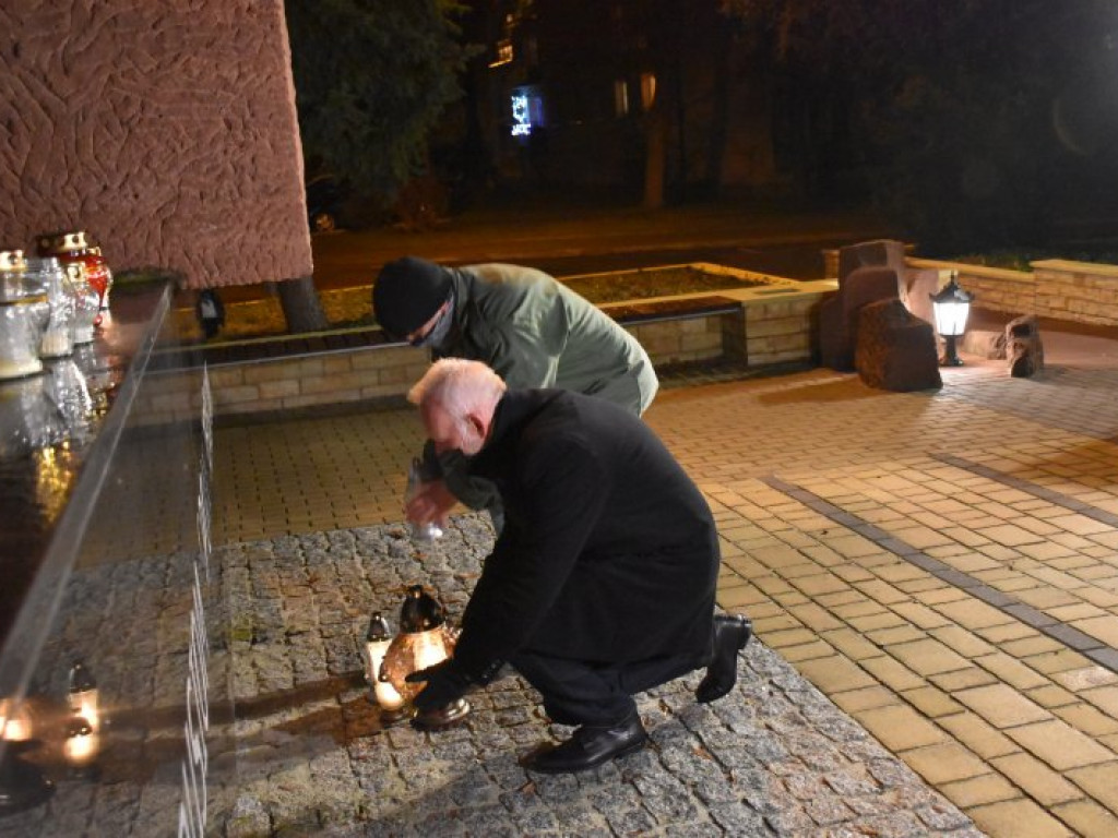 Tarnobrzeg. Zapalili świeczkę 