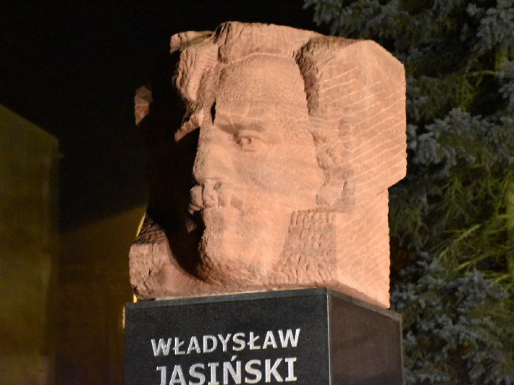 Tarnobrzeg. Zapalili świeczkę 