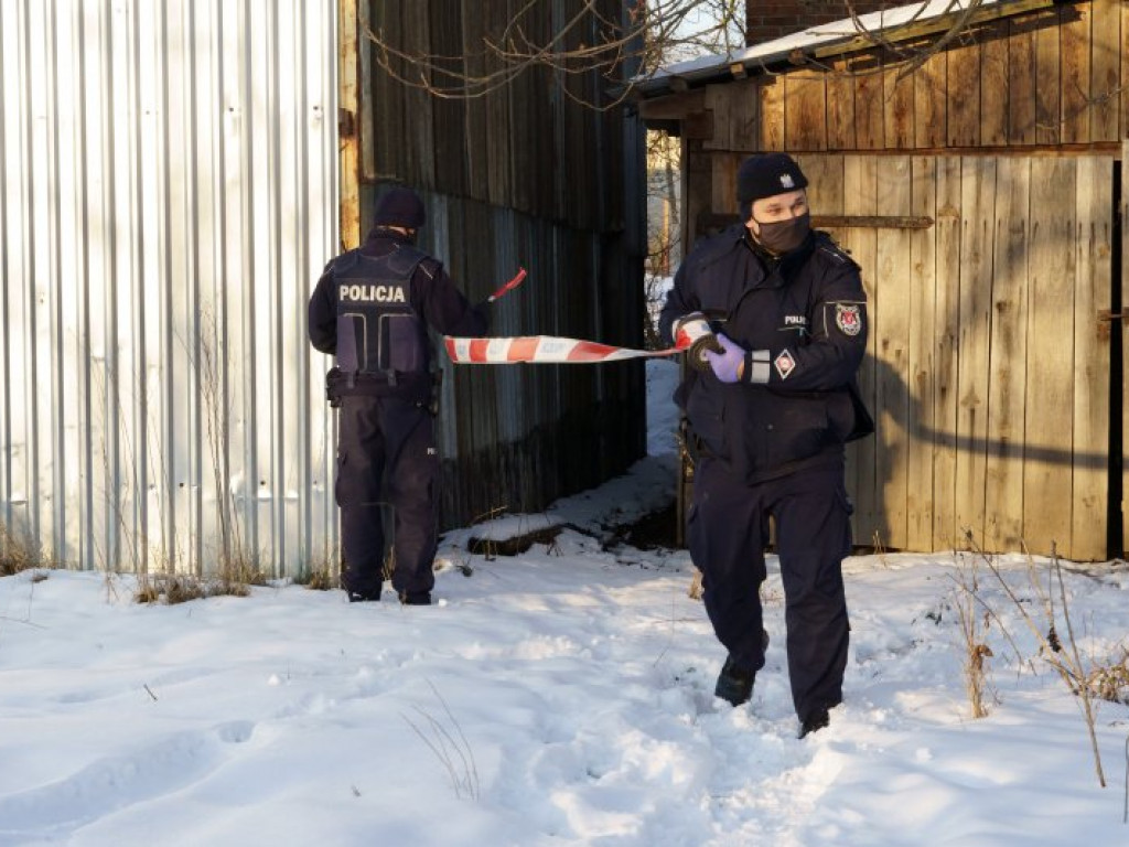 Służby badają sprawę zbrodni, do której miało dojść pod Stalową Wolą [zdjęcia]