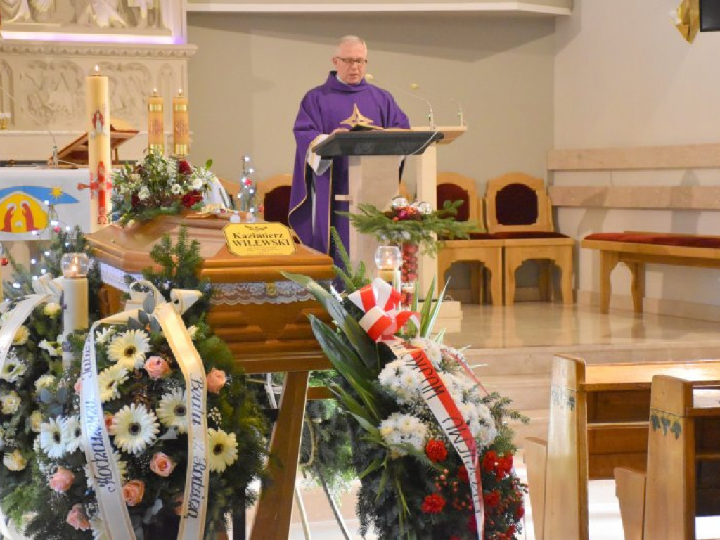 Tarnobrzeg. Ostatnia droga komendanta Młodzieżowego Ruchu Oporu Kazimierza Warchoł - Wilewskiego [zdjęcia]
