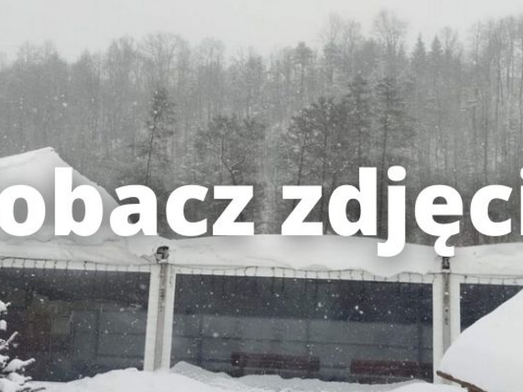 Świętokrzyskie. Dach lodowiska w Bałtowie zawalił się pod ciężarem śniegu [zdjęcia]