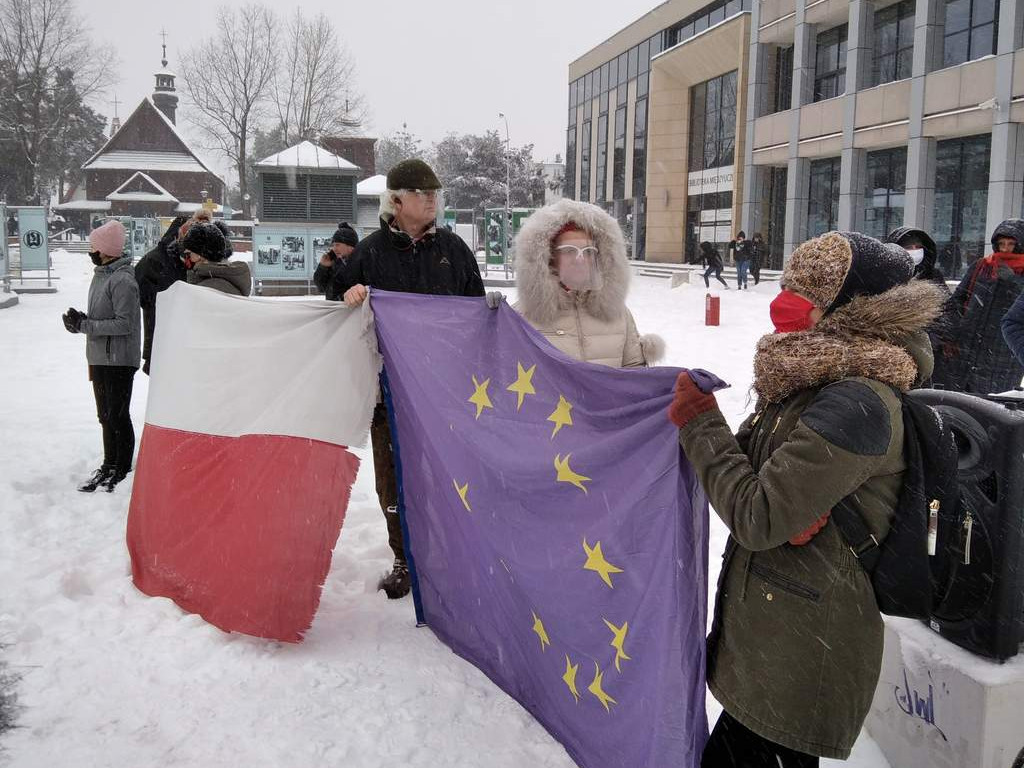 Strajk kobiet w Stalowej Woli. Dużo mniej liczny, niż jesienią [zdjęcia]