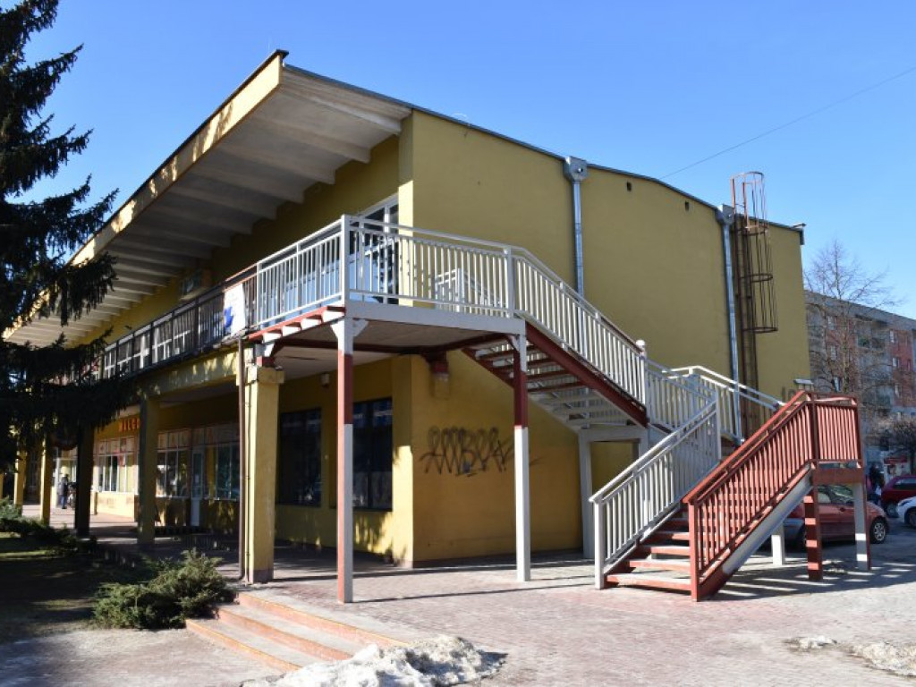 Tarnobrzeg. Kończą budować schody do rozdzielonych 