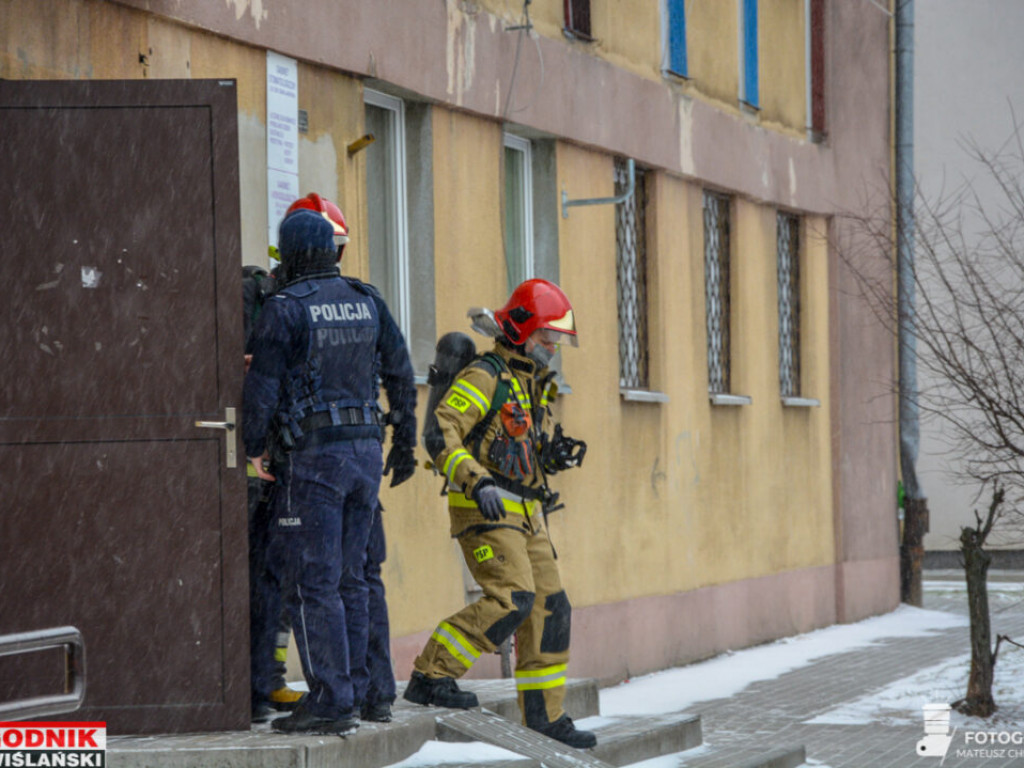 Tarnobrzeg. Zostawił na gazie skrzydełka. Interweniowały 3 zastępy straży [zdjęcia]