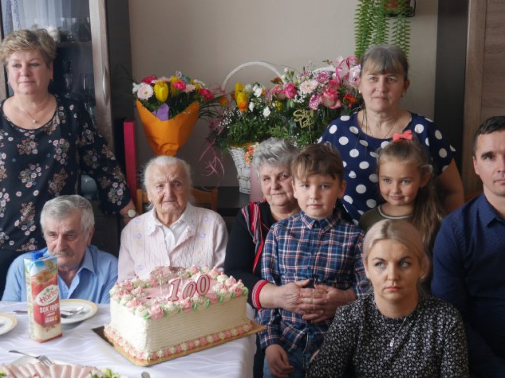 Jubileusz setnych urodzin Bronisławy Skowrońskiej z gminy Grębów [zdjęcia]