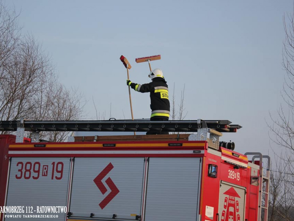Zderzenie dwóch samochodów koło Gorzyc, były utrudnienia [zdjęcia]