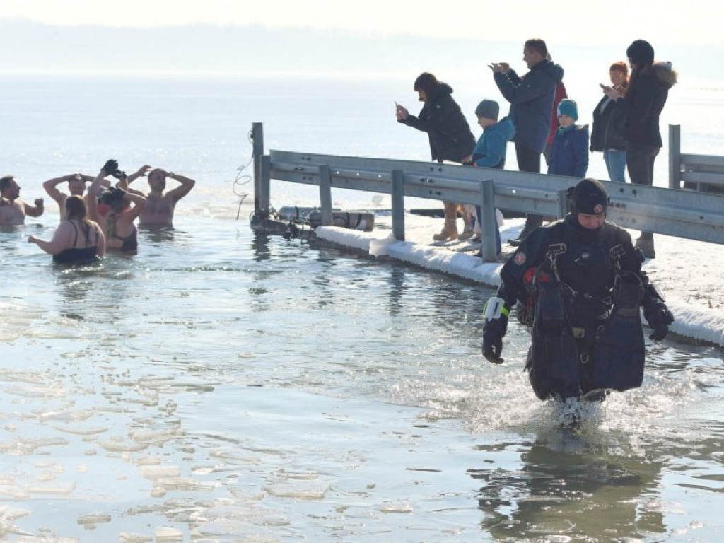 Pobiegli dookoła Jeziora Tarnobrzeskiego, a potem na plażę [zdjęcia]
