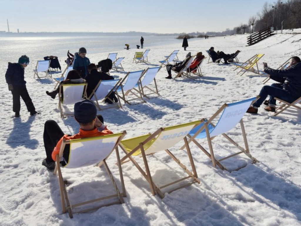 Pobiegli dookoła Jeziora Tarnobrzeskiego, a potem na plażę [zdjęcia]