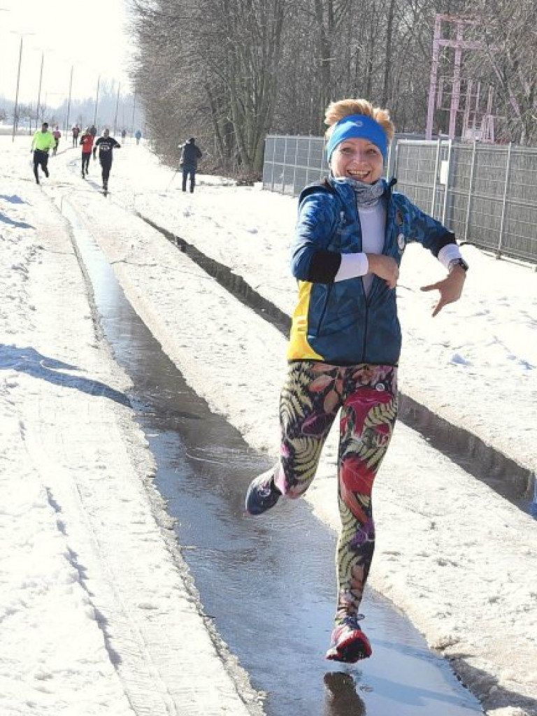 Pobiegli dookoła Jeziora Tarnobrzeskiego, a potem na plażę [zdjęcia]