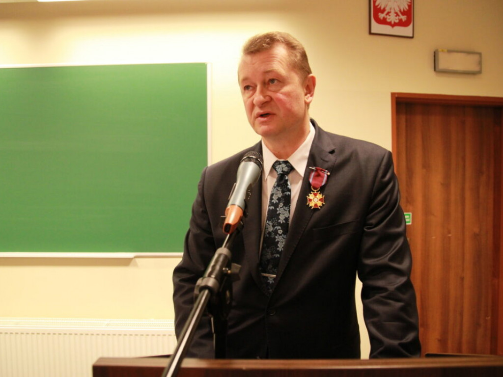 Prorektor PUZ w Tarnobrzegu odznaczony Złotym Krzyżem Zasługi [zdjęcia]
