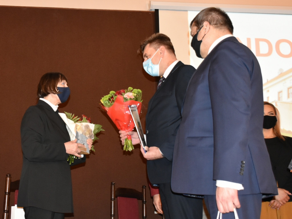 Danuta Paszkowska z tytułem Sandomierzanina Roku 2020 [zdjęcia][wideo]