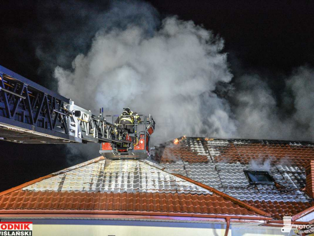 Gorzyce. Nocny pożar domu jednorodzinnego [zdjęcia][wideo]