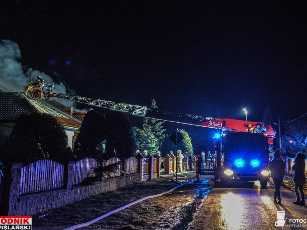 Gorzyce. Nocny pożar domu jednorodzinnego [zdjęcia][wideo]