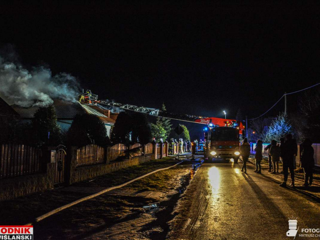 Gorzyce. Nocny pożar domu jednorodzinnego [zdjęcia][wideo]