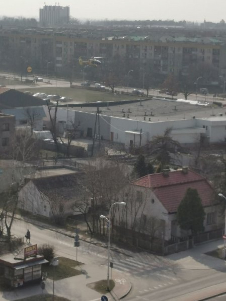 Tarnobrzeg. Śmigłowiec LPR lądował w centrum miasta [zdjęcia]