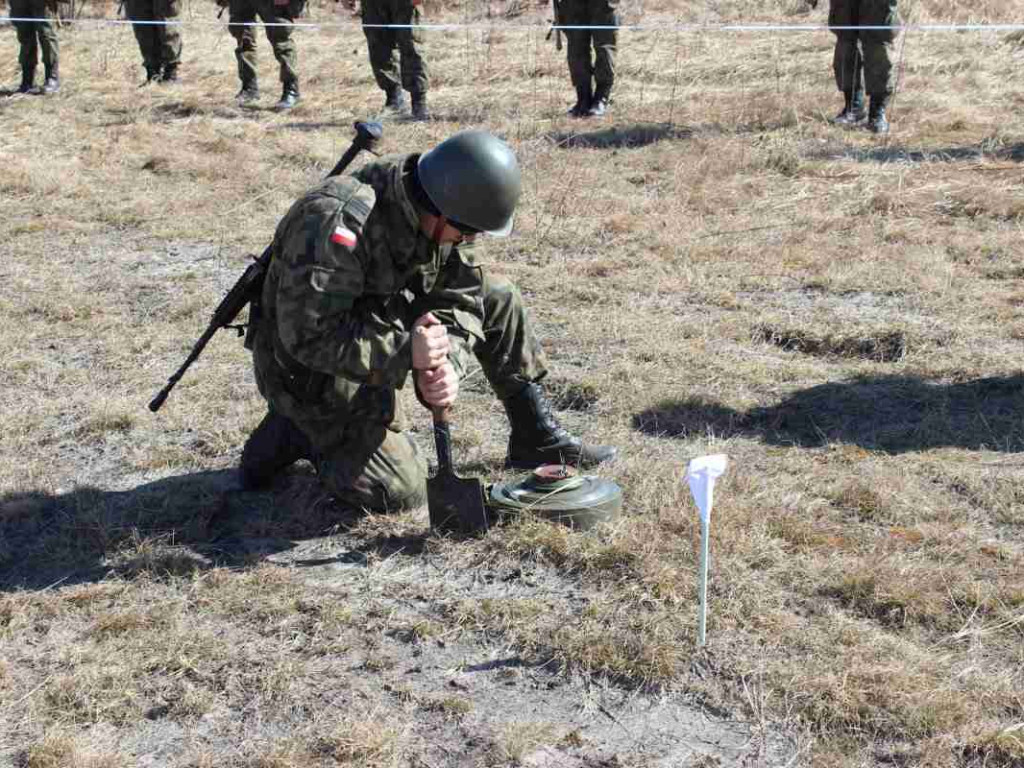 Intensywne ćwiczenia wojskowe na nowodębskim poligonie oraz w Radomyślu nad Sanem [zdjęcia]